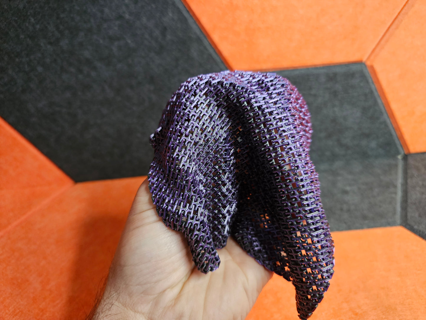 3d Printed Chainmail Fidget - Flexible, Flippable Fun