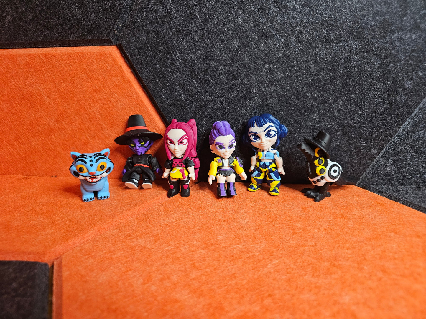 K-Pop Demon Hunters Mini Figures