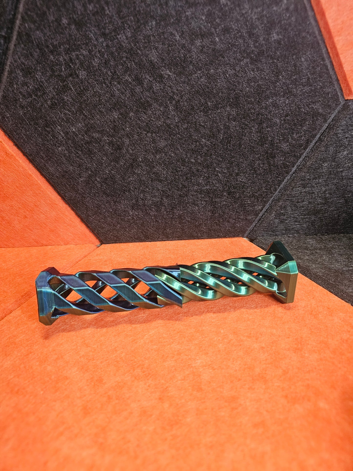 Vortex Pillar Fidget - Mind Bending Motion